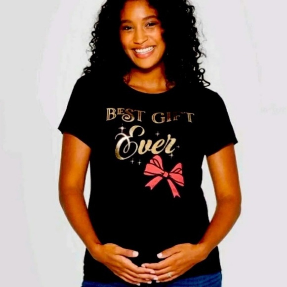 NWT Isabel Maternity By Ingrid & Isabel “BEST GIFT EVER” Black Maternity Shirt